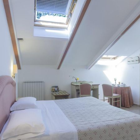 Hotel Kursaal Passignano sul Trasimeno Rom bilde
