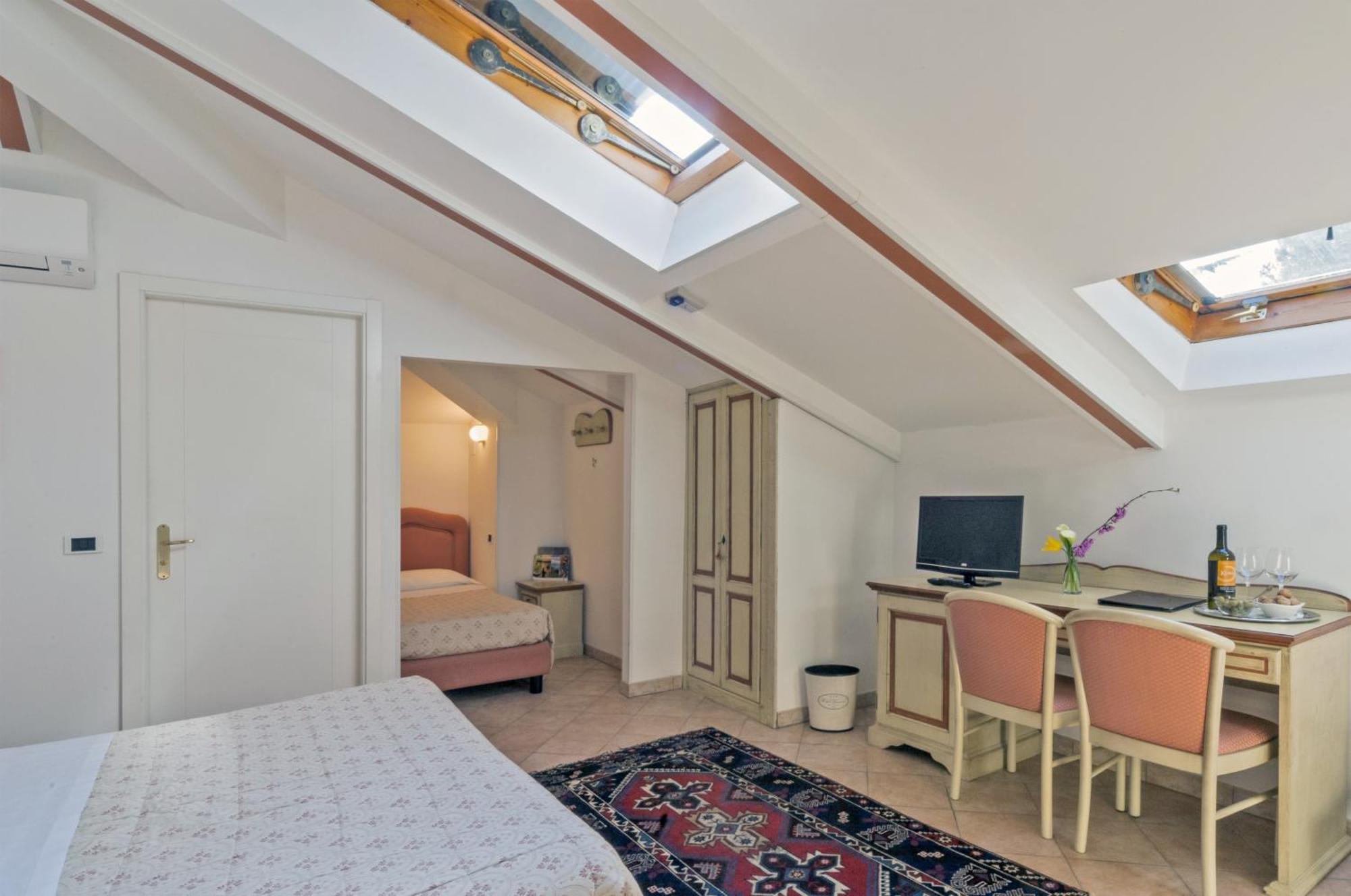 Hotel Kursaal Passignano sul Trasimeno Rom bilde