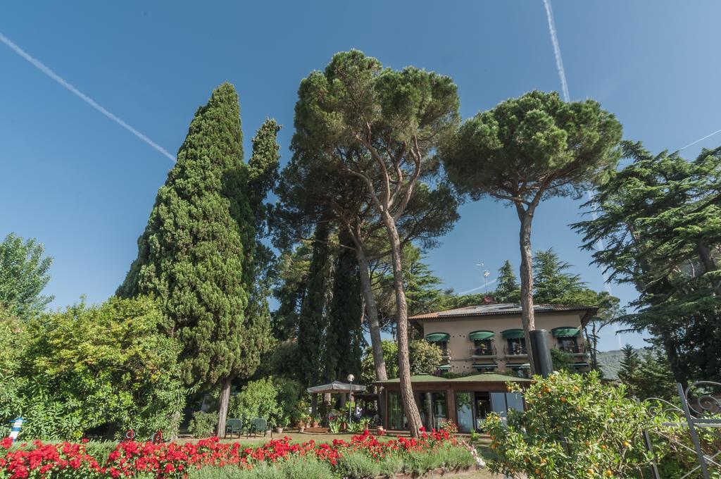 Hotel Kursaal Passignano sul Trasimeno Eksteriør bilde