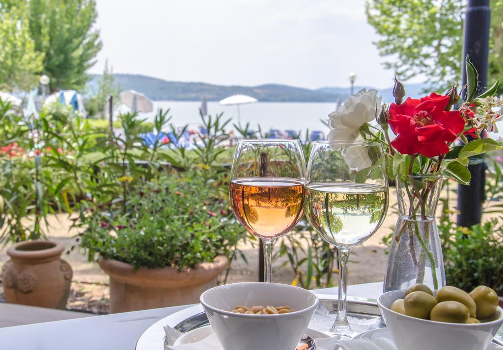 Hotel Kursaal Passignano sul Trasimeno Eksteriør bilde